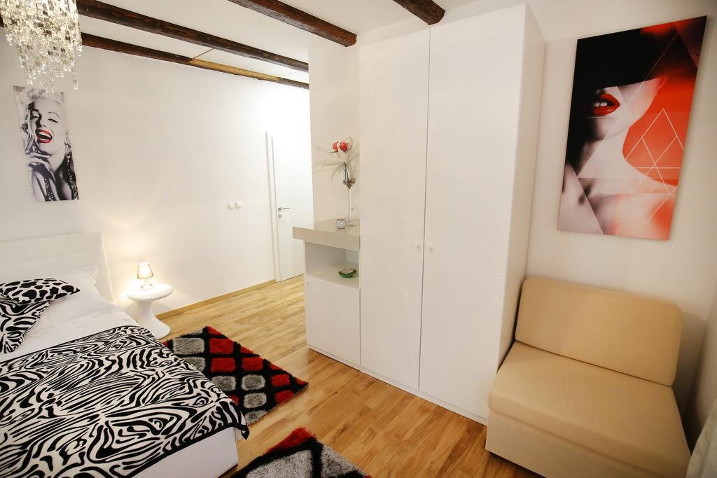 Guest house Square